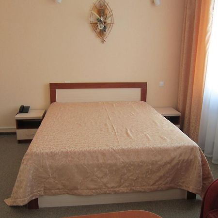 Sozh Hotel Gomel Exterior foto